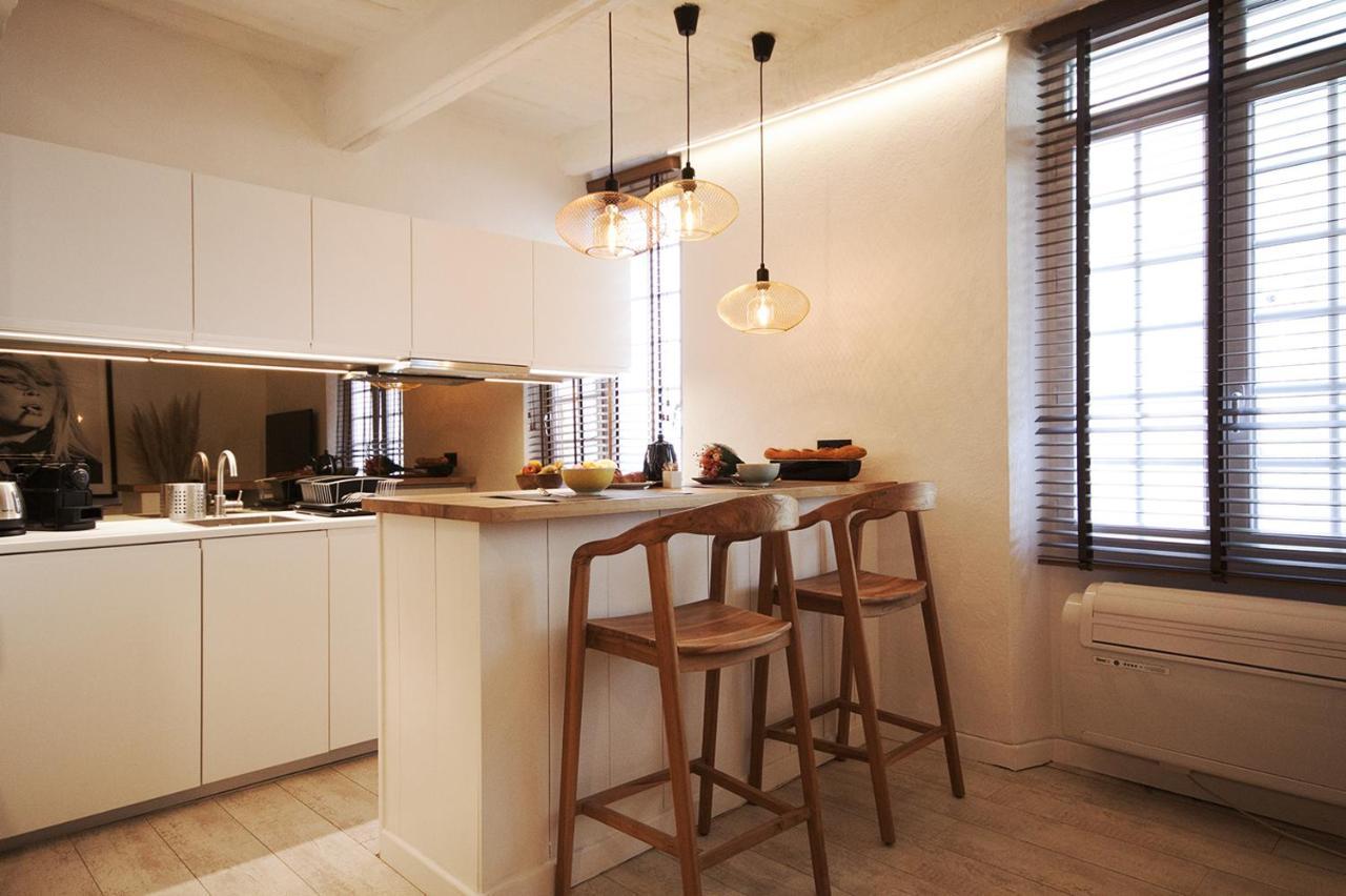 Luxueux Appartement, Centre Historique 50m Du Port Et De La De La Ponche *
